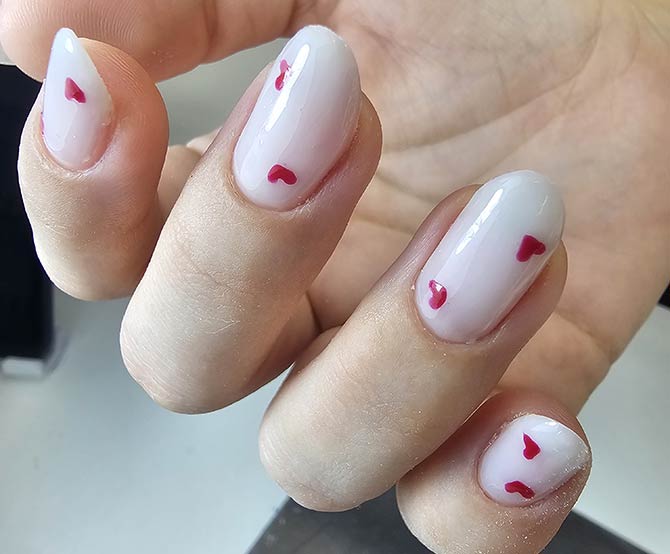 manicura semipermanente en Vecindario